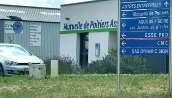 Esse Quincaillerie - Smarves