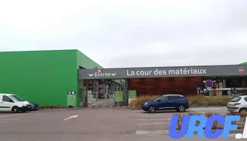 La Cour Des Matériaux - France