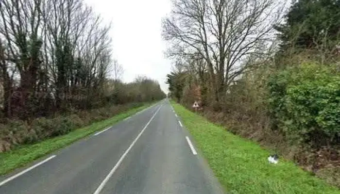 A P C Multicouleurs Street View Et 360deg - Breuil-magné