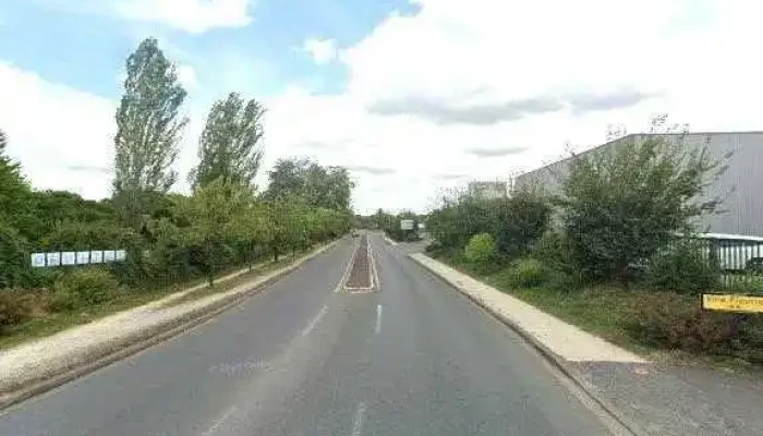 Autodistribution -  Street View Et 360deg - Artigues-près-bordeaux