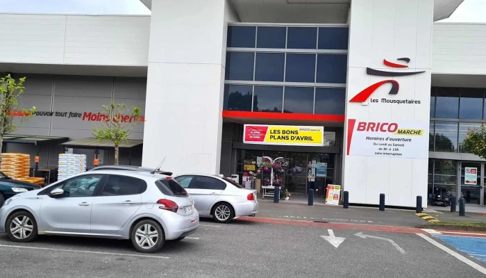 Bricomarche Serres Castet Emplacement - Serres-castet