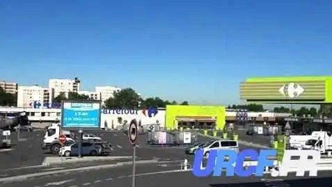 Centre Commercial Carrefour Champs-Sur-Marne - 77420 Champs-Sur-Marne