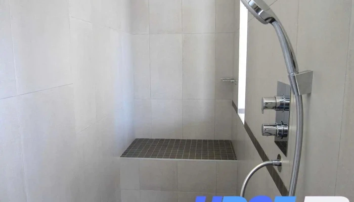 Entreprise De Carrelage De Sousa Freres -  Salle De Bains - Périgueux