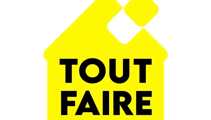 Faucon -    Tout Faire Photos Du Proprietaire - Bressuire
