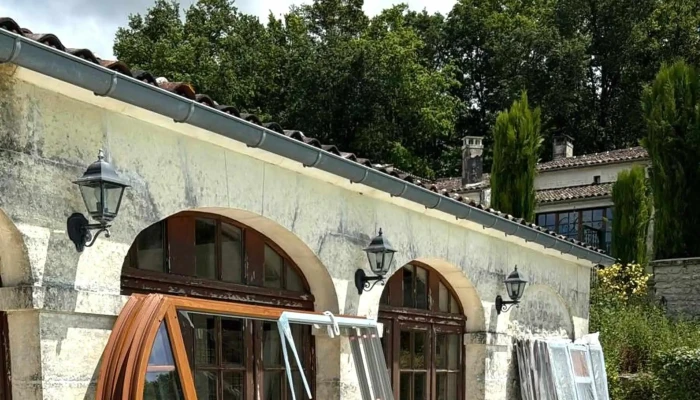 Lapeyre -  Magasin De Meubles - Saint-georges-des-coteaux