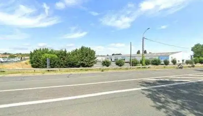 Locamat -    Abm 86 Poitiers   Chariots Elevateurs Toyota Bt Mini Pelles Cat Street View Et 360deg - Jaunay-marigny