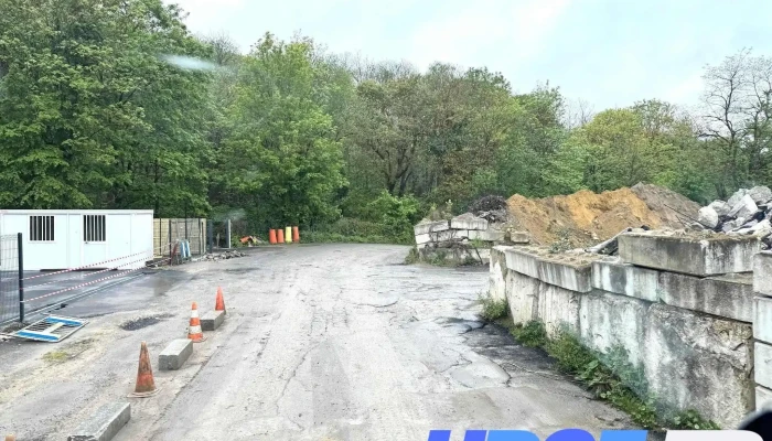 Lomatra - Location Matériaux Transports - 91570 Bièvres