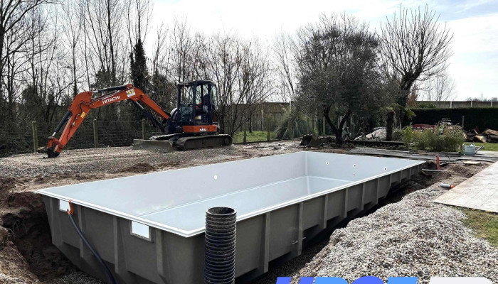 Marine et Blanc Piscines - 33320 Le Taillan-Médoc