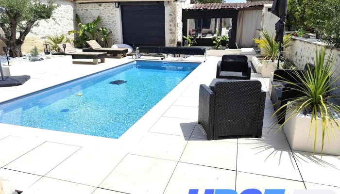 Pierlux - 91580 Auvers-Saint-Georges