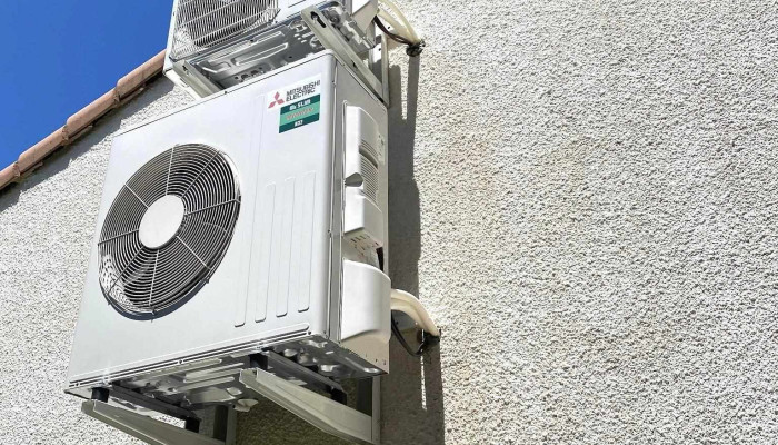 R2 Pose- climatiseur-pompe à chaleur-plombier-dépannage - 33370 Pompignac