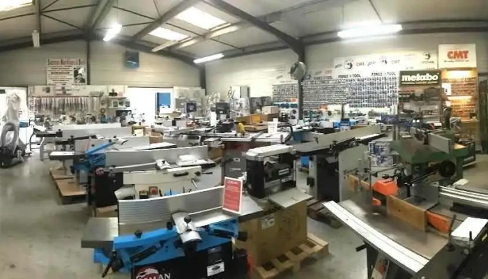 Saintes Machines A Bois Tout - Saintes